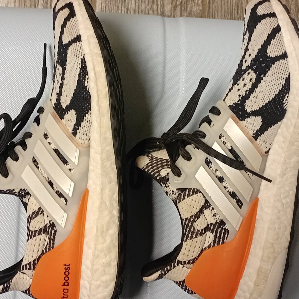 Ultraboost sneakers 7.5